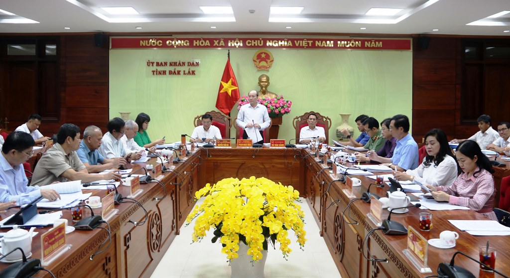 UBND tỉnh họp thông qua các nội dung trình Kỳ họp HĐND tỉnh